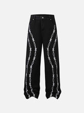 Thorn Chain Embroidered Jeans
