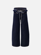 Wrinkle Waist Barrel Jeans