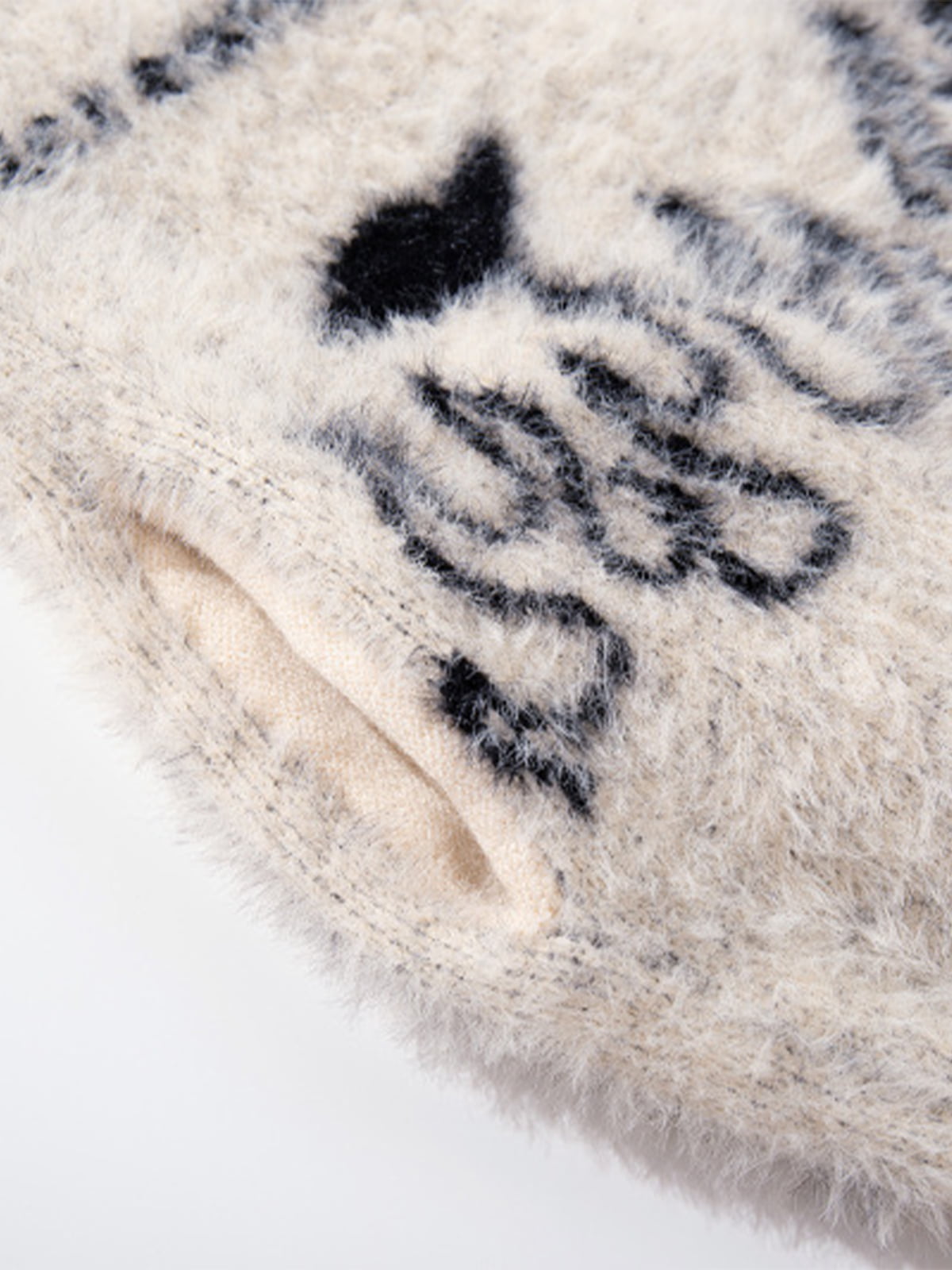 Street Spider And Butterfly Patterns Fluffy Zipper Sweater