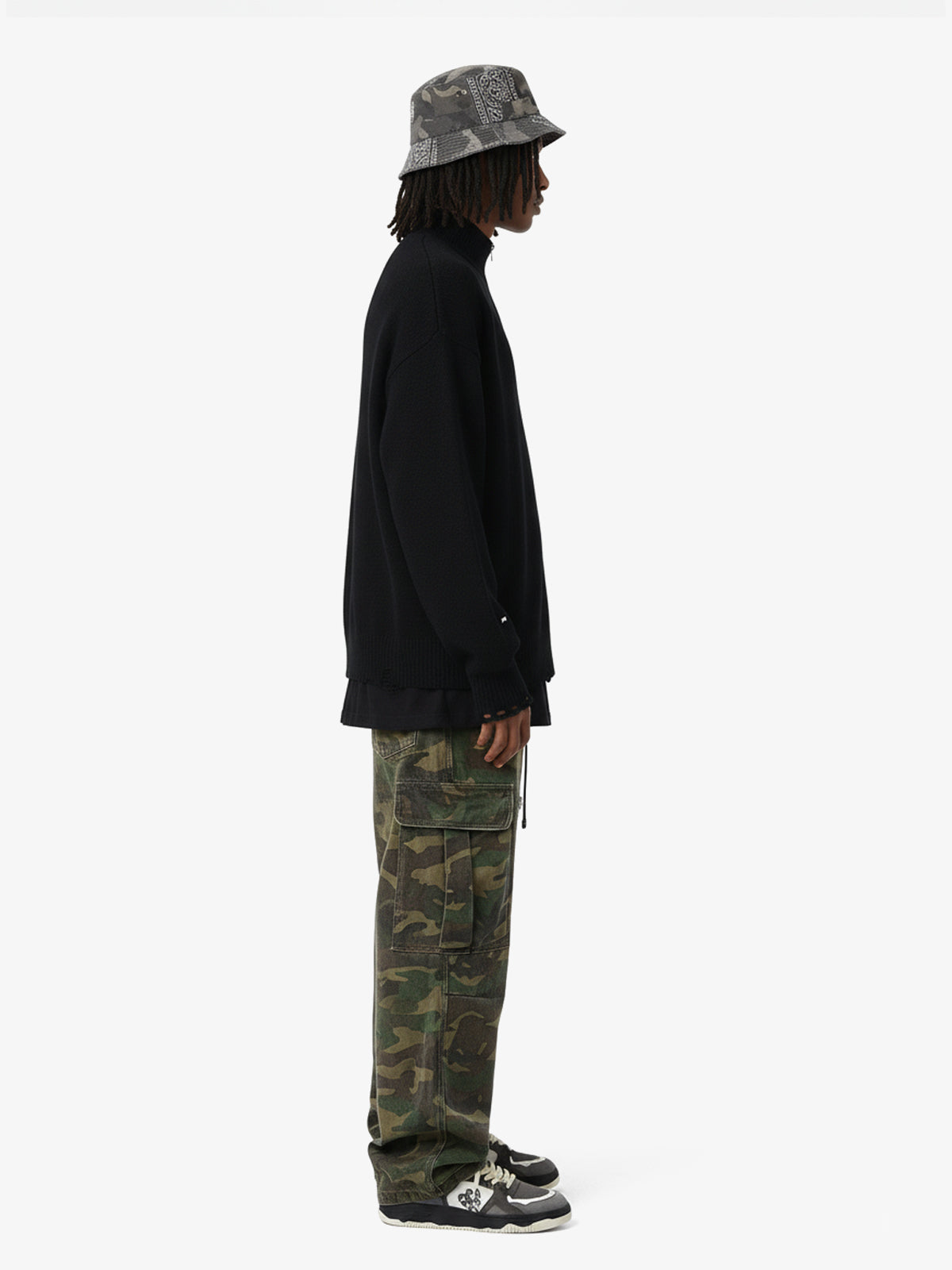 Distressed Ripped-Edge Turtleneck Diamond Star Zipper Knitted Sweater