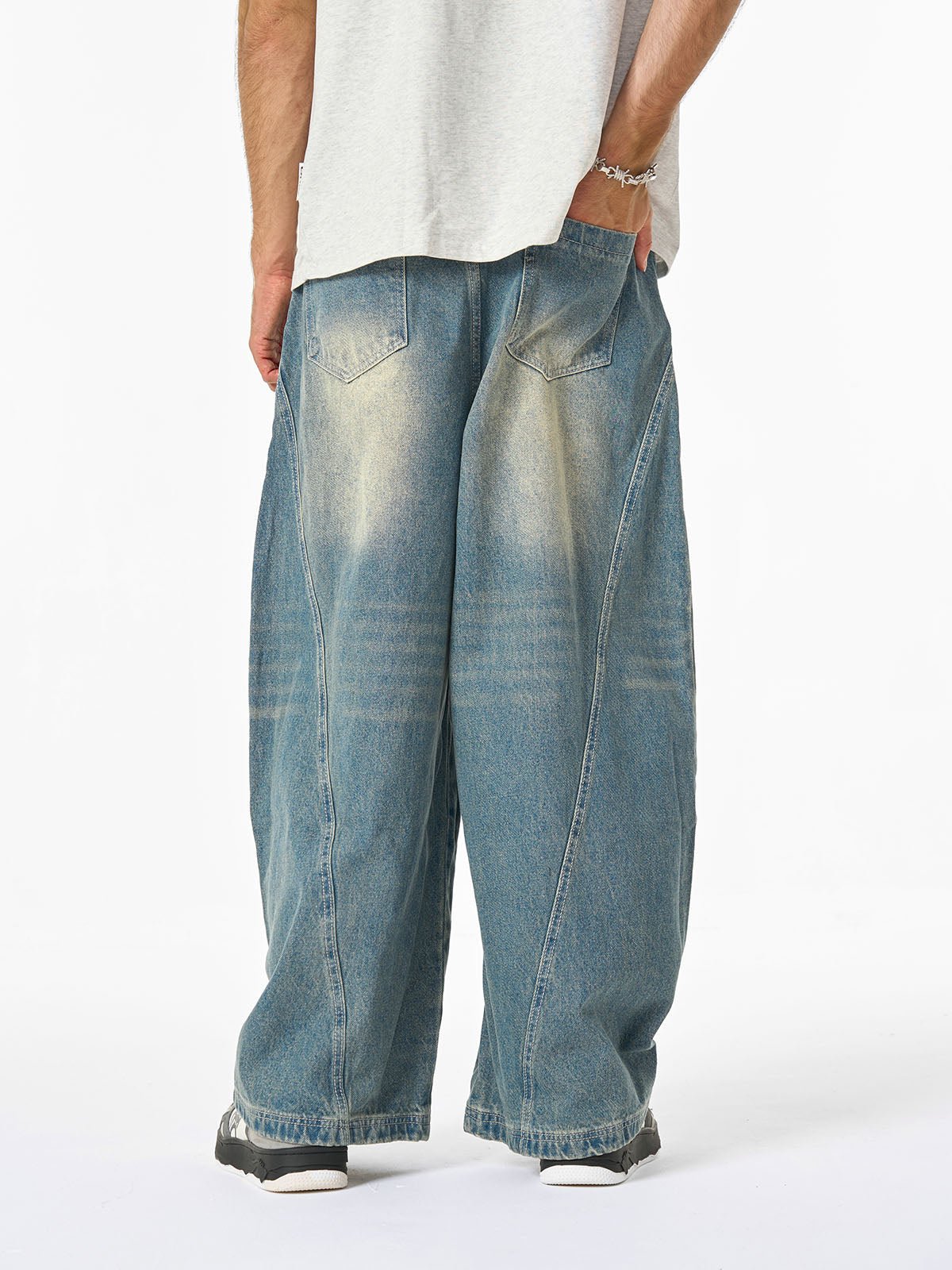 Washed Wide-Leg Balloon Jeans