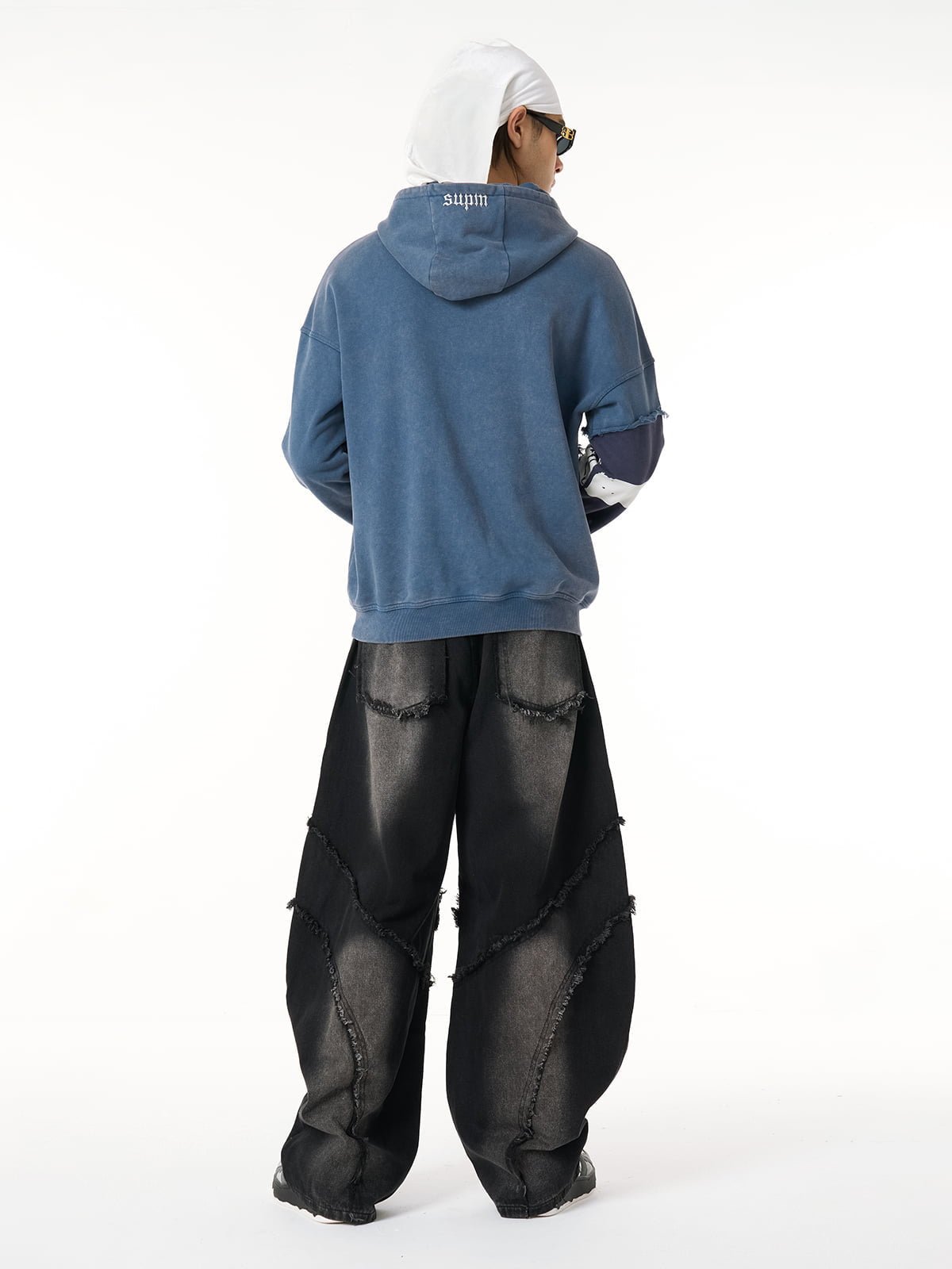 Washed Distressed Raw Edge Barrel Jeans