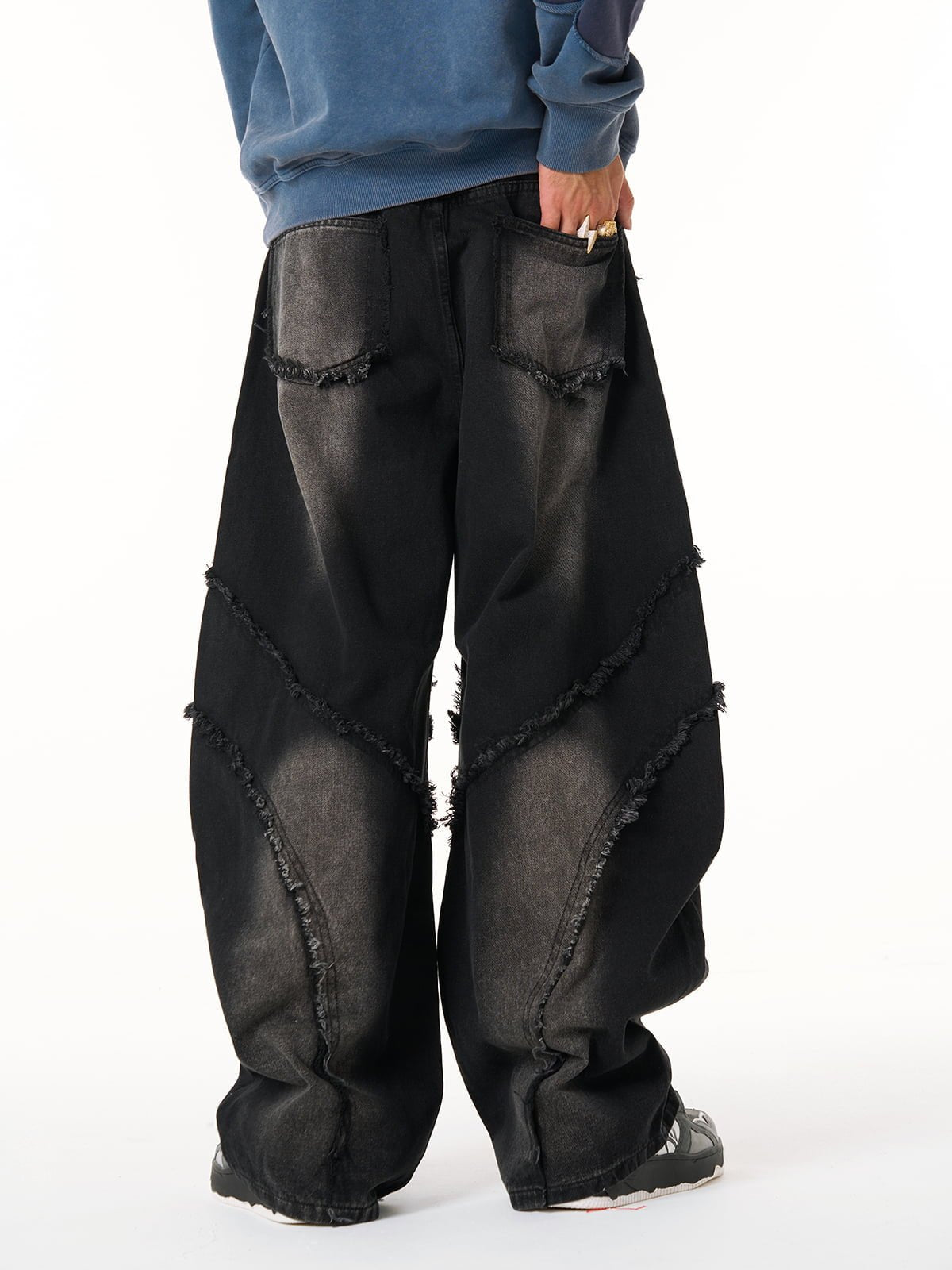 Washed Distressed Raw Edge Barrel Jeans
