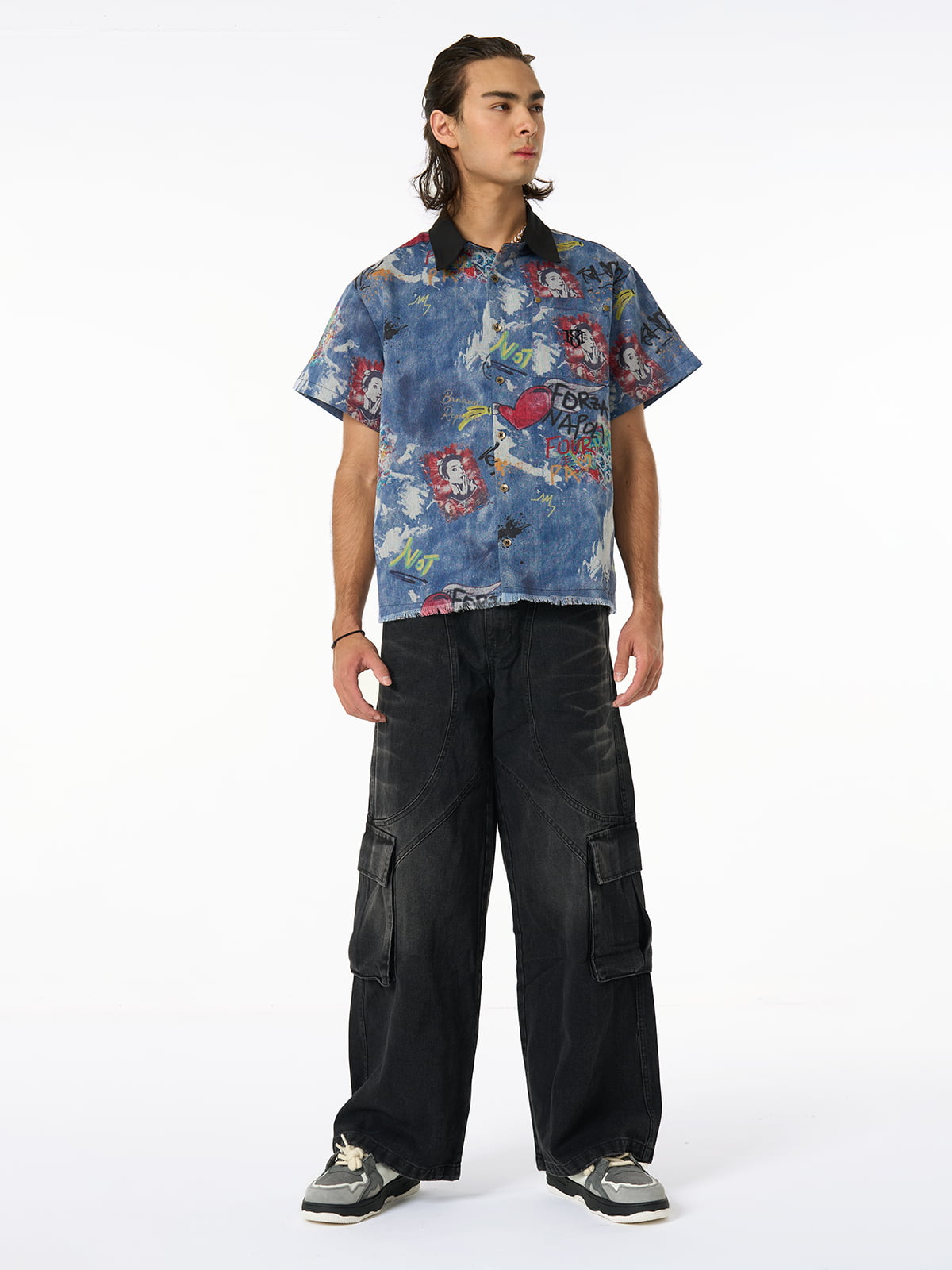 Washed Distressed Multi-Pocket Cargo Jeans