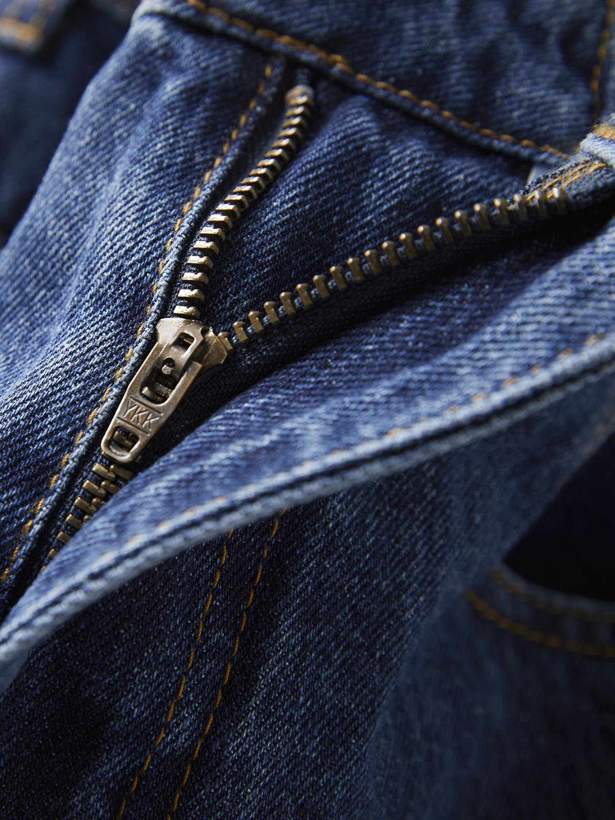 Embroidered Barrel Leg Jeans