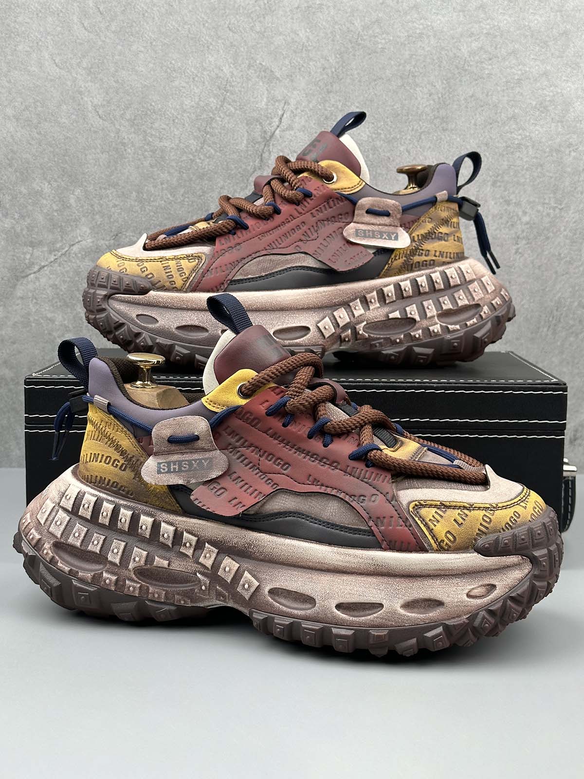 Stitching Letter Tire Sole Platform Sneakers Streetwear