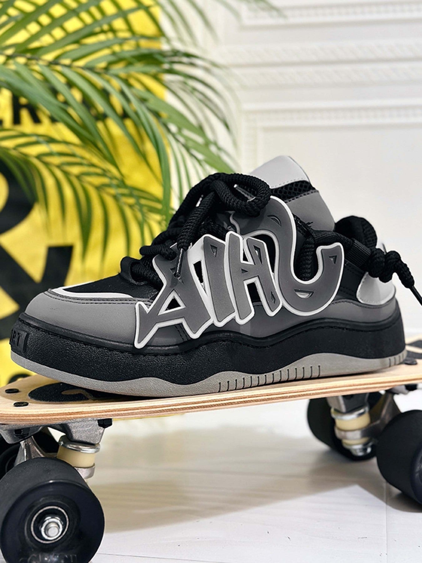 Street Versatile Luminous Fluorescent Boardshoes Streetwear