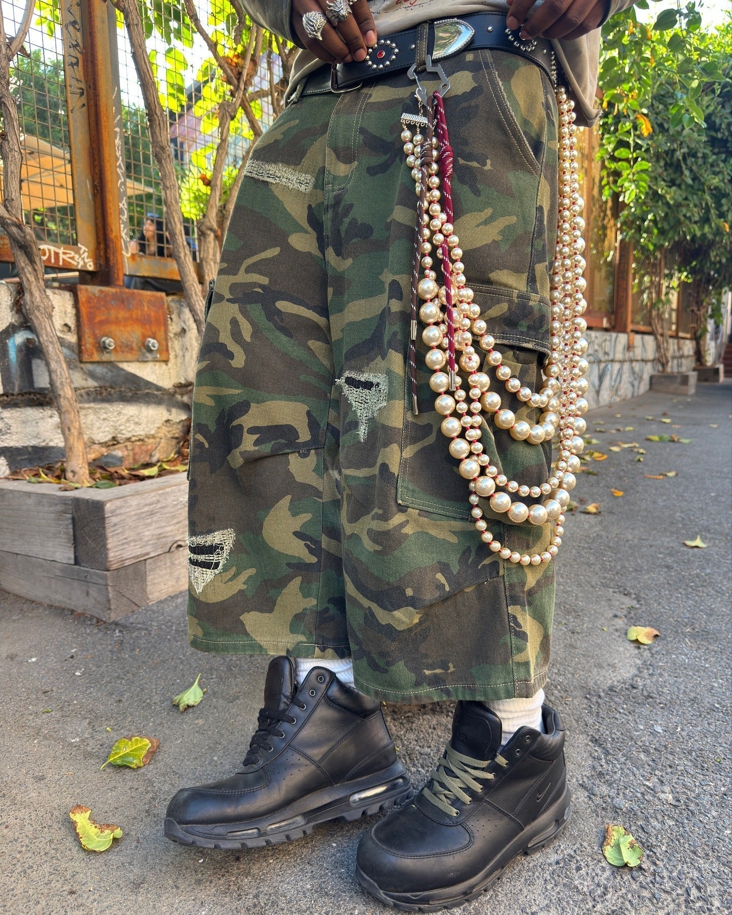Retro Ripped Camouflage Cropped Jorts