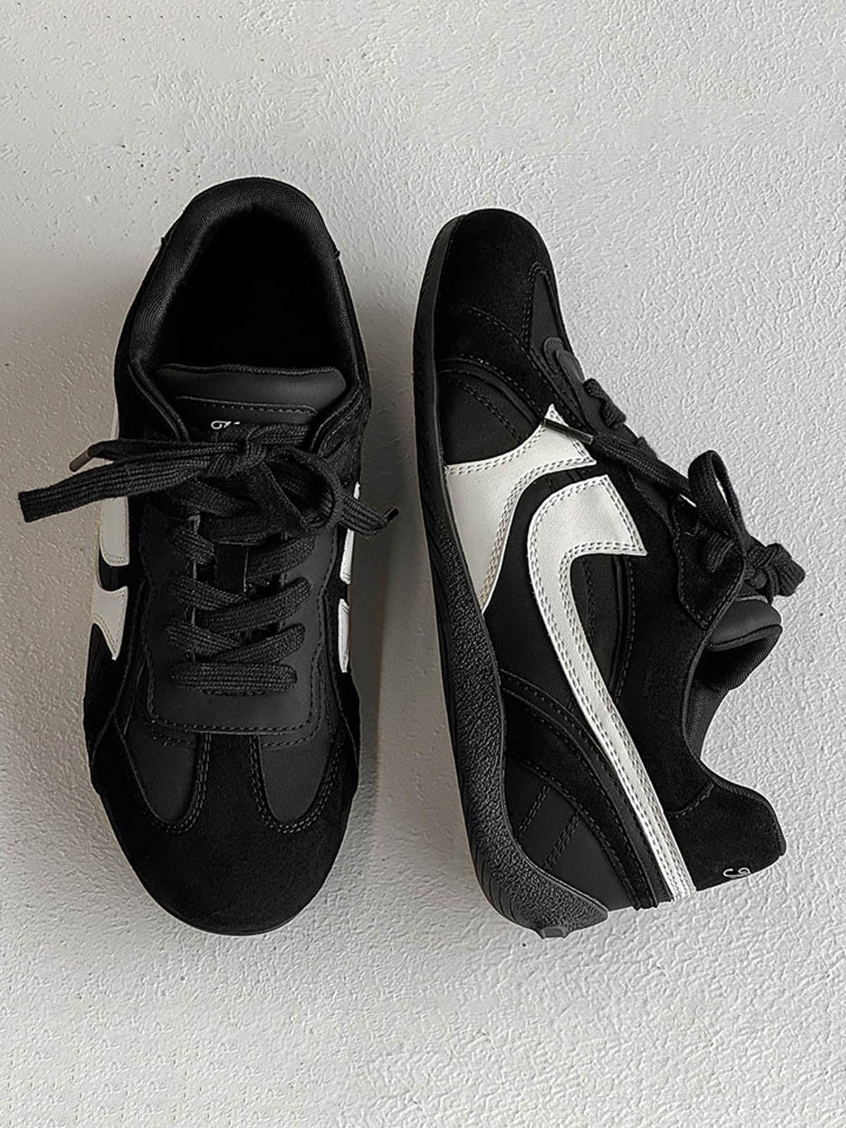 Classic Suede Low Top Sneakers