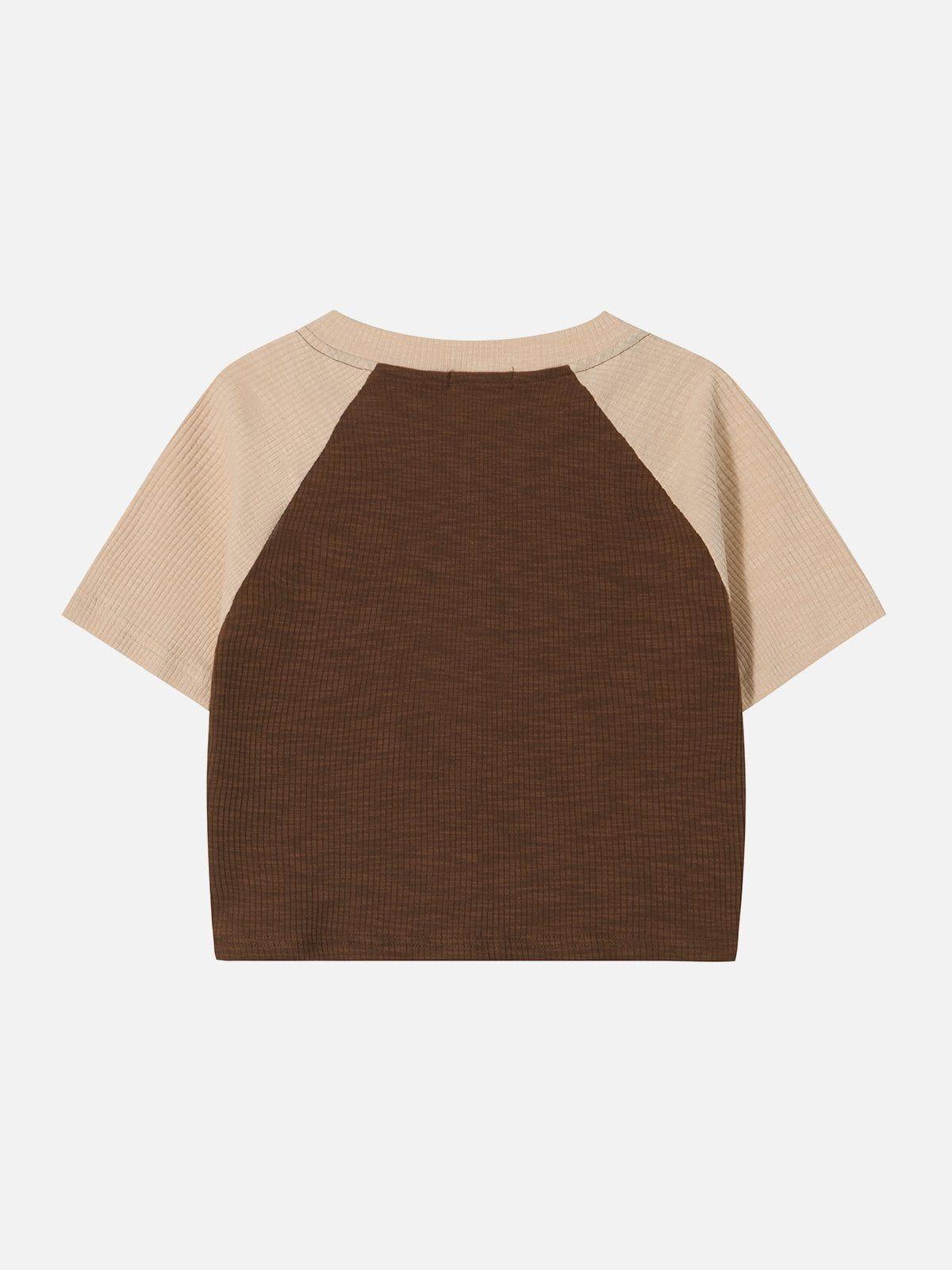 Contrast Castle Print Cropped Tee
