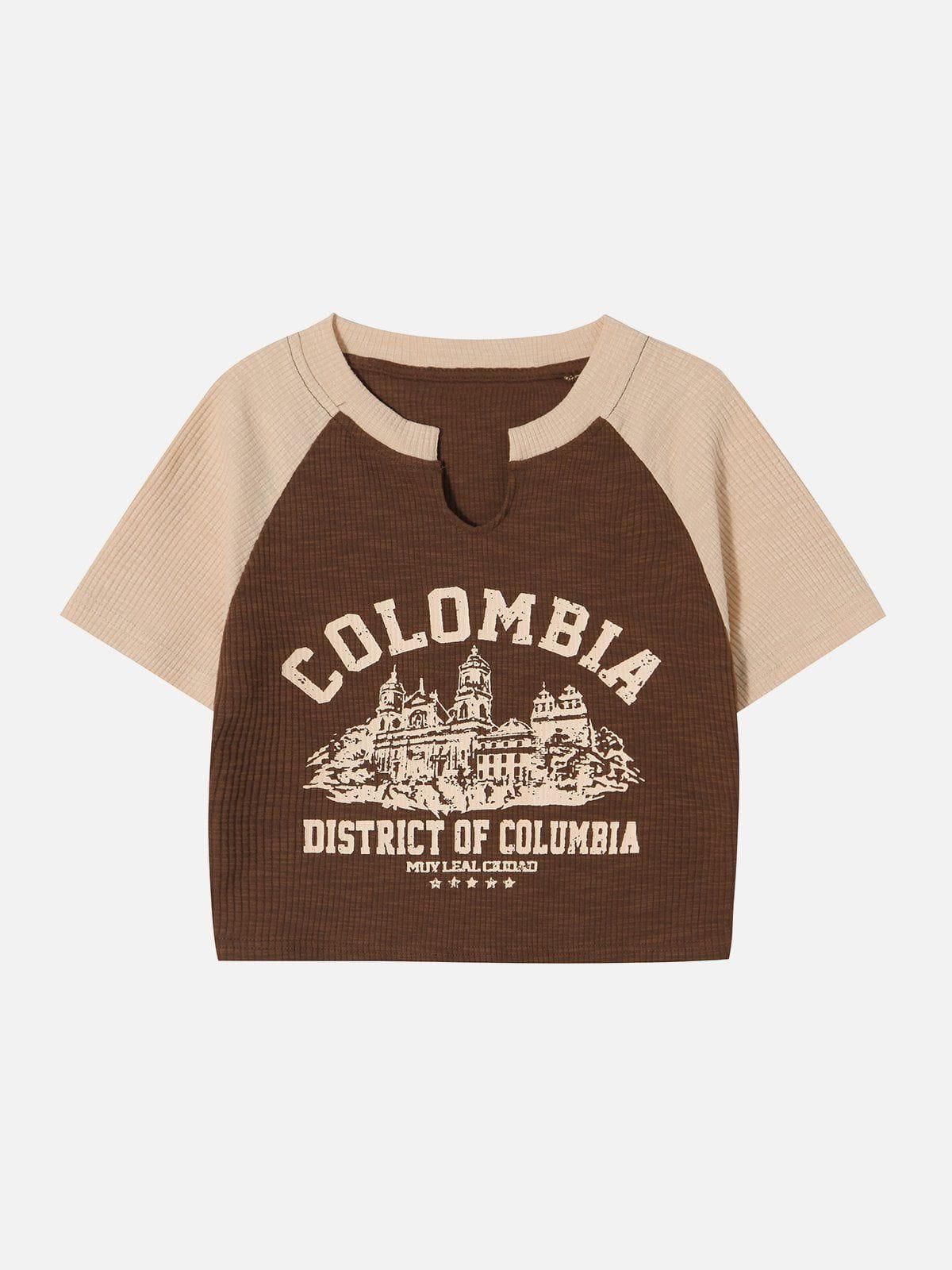 Contrast Castle Print Cropped Tee