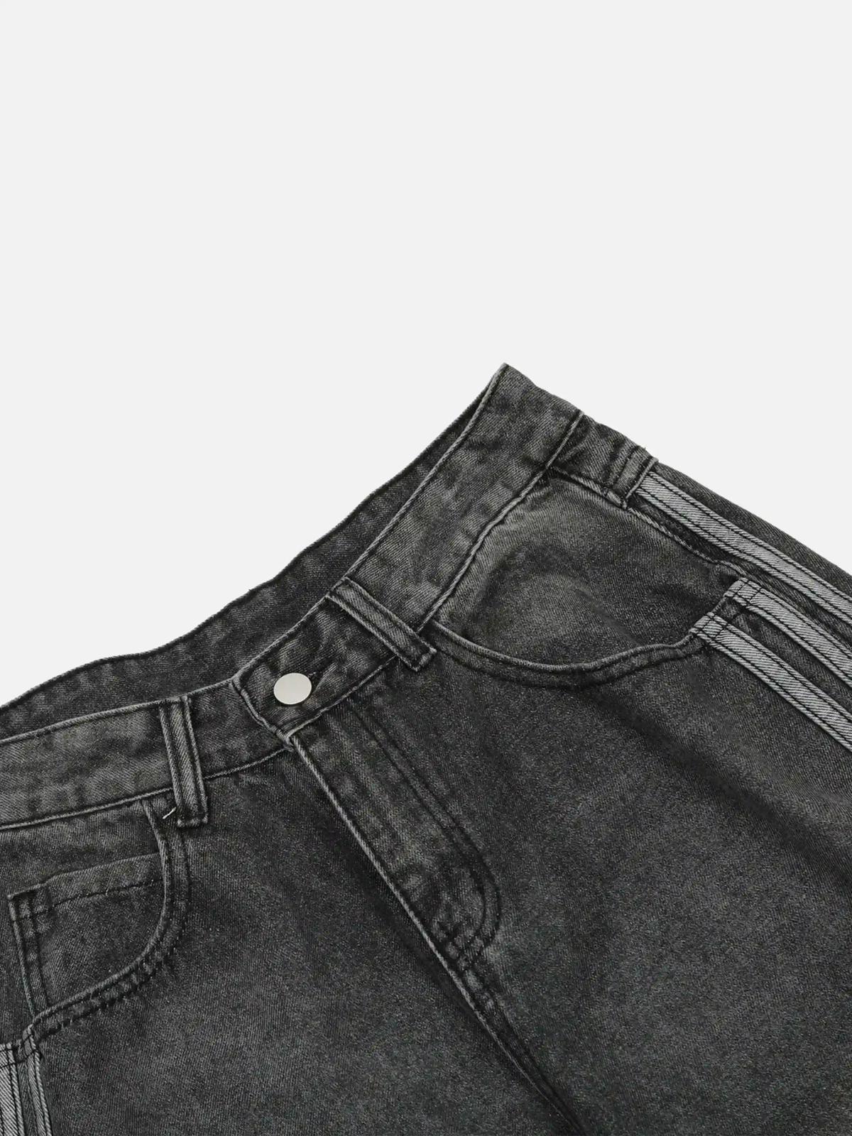 Distressed Star Patch Jeans