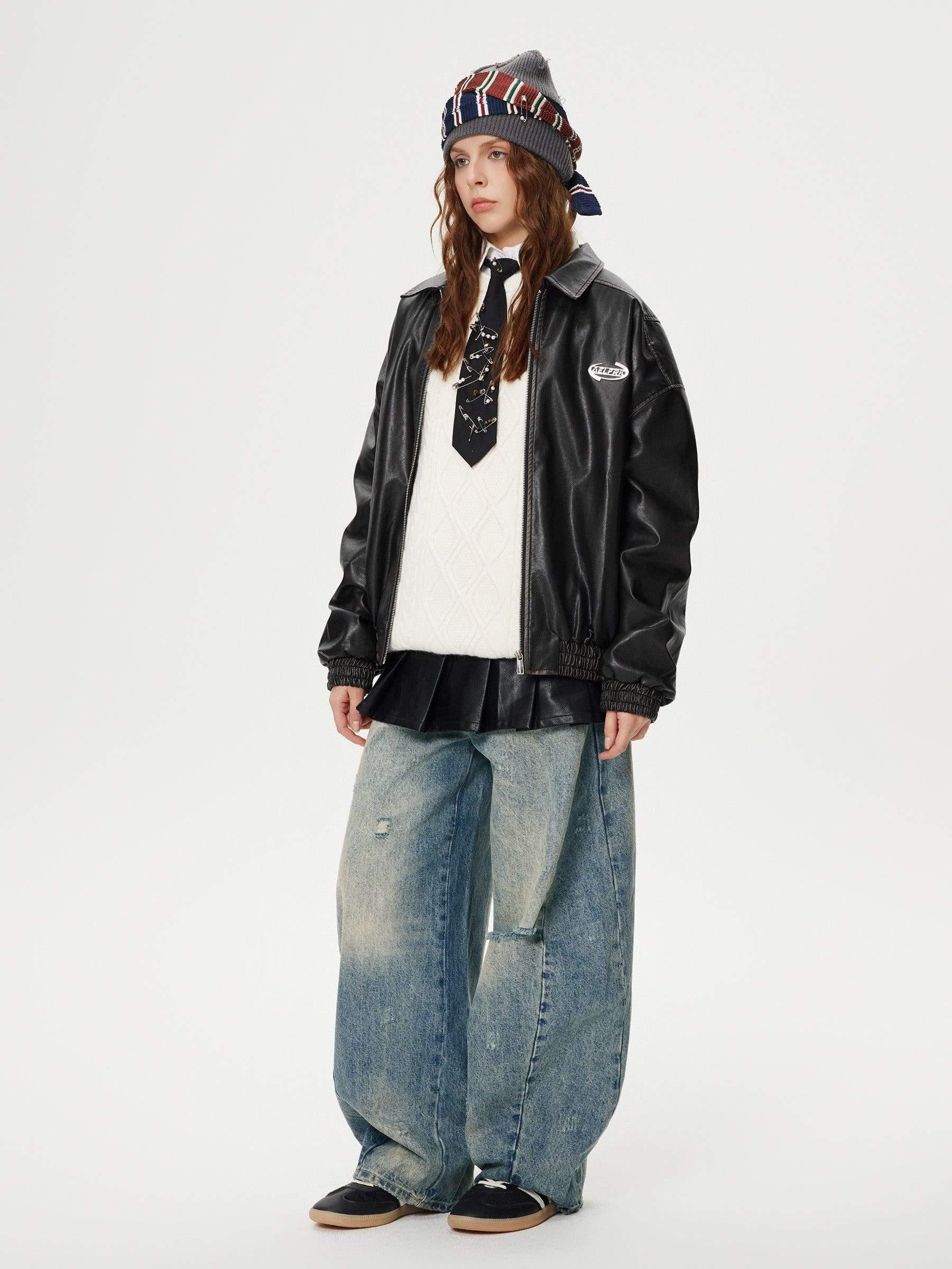 Distressed Washed Barrel Jeans