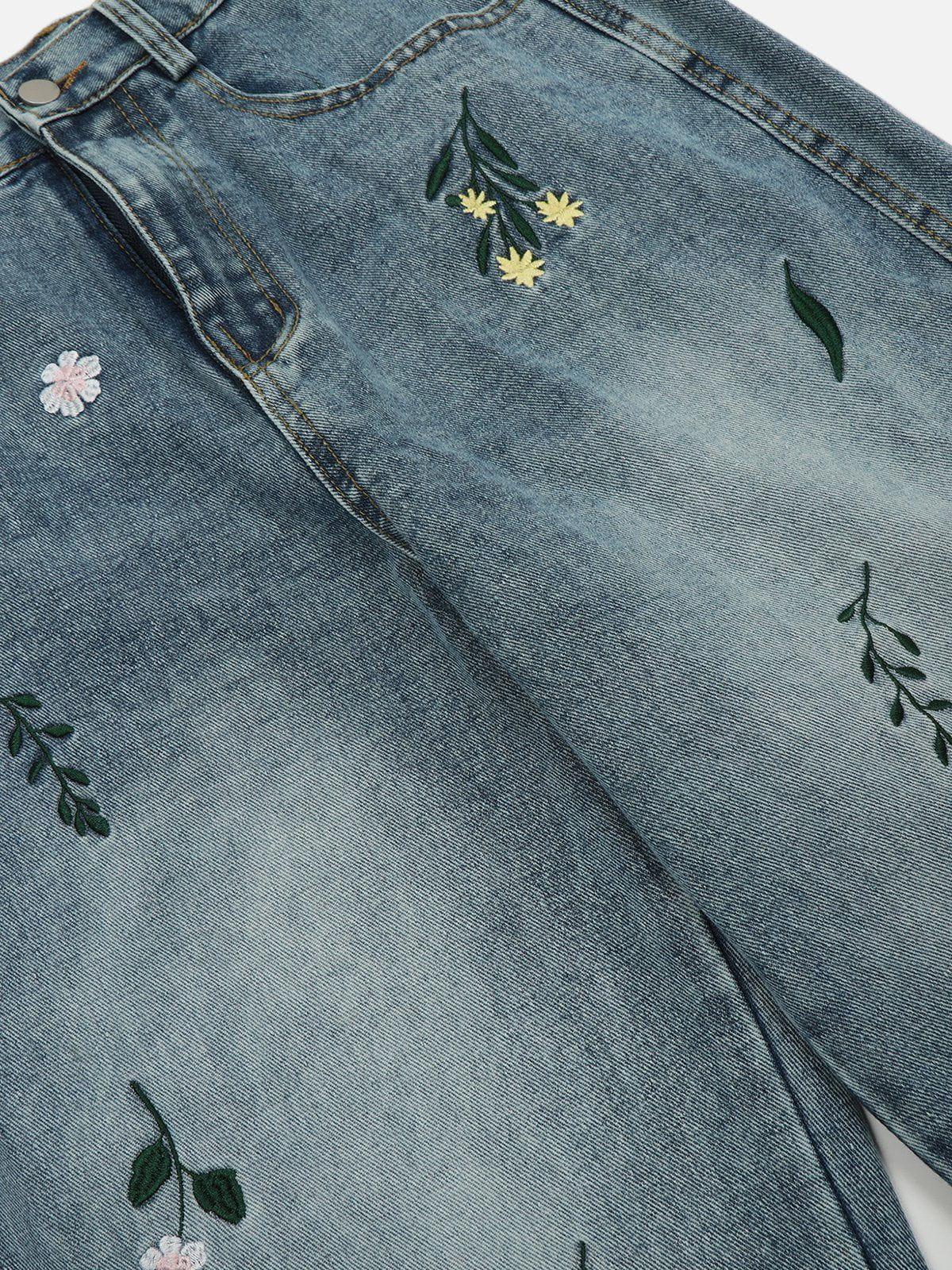 Embroidery Flower Washed Jeans