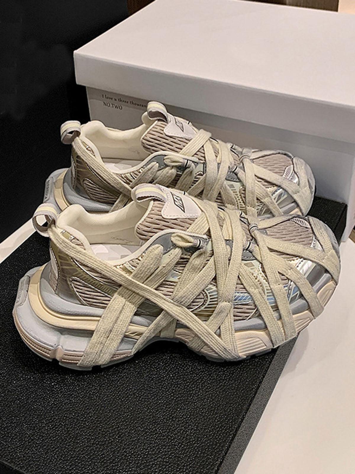 High Street Lace-Up Casual Sneakers