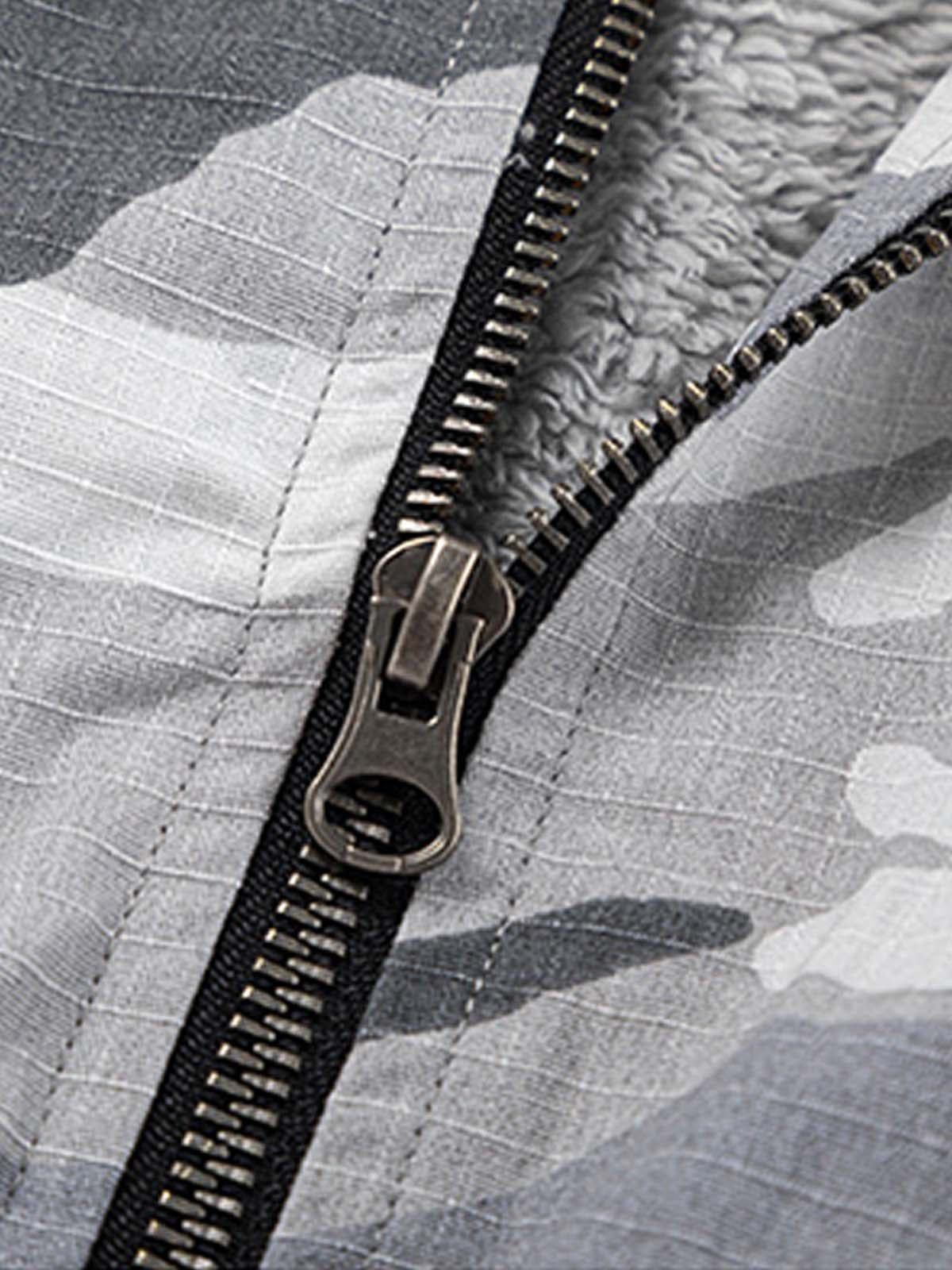 Camouflage Fleece Hooded Jacket