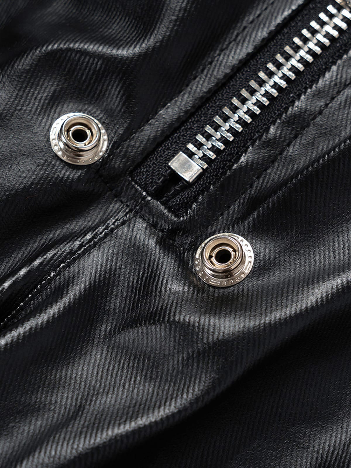 RO-style multi-pocket matte coated pants