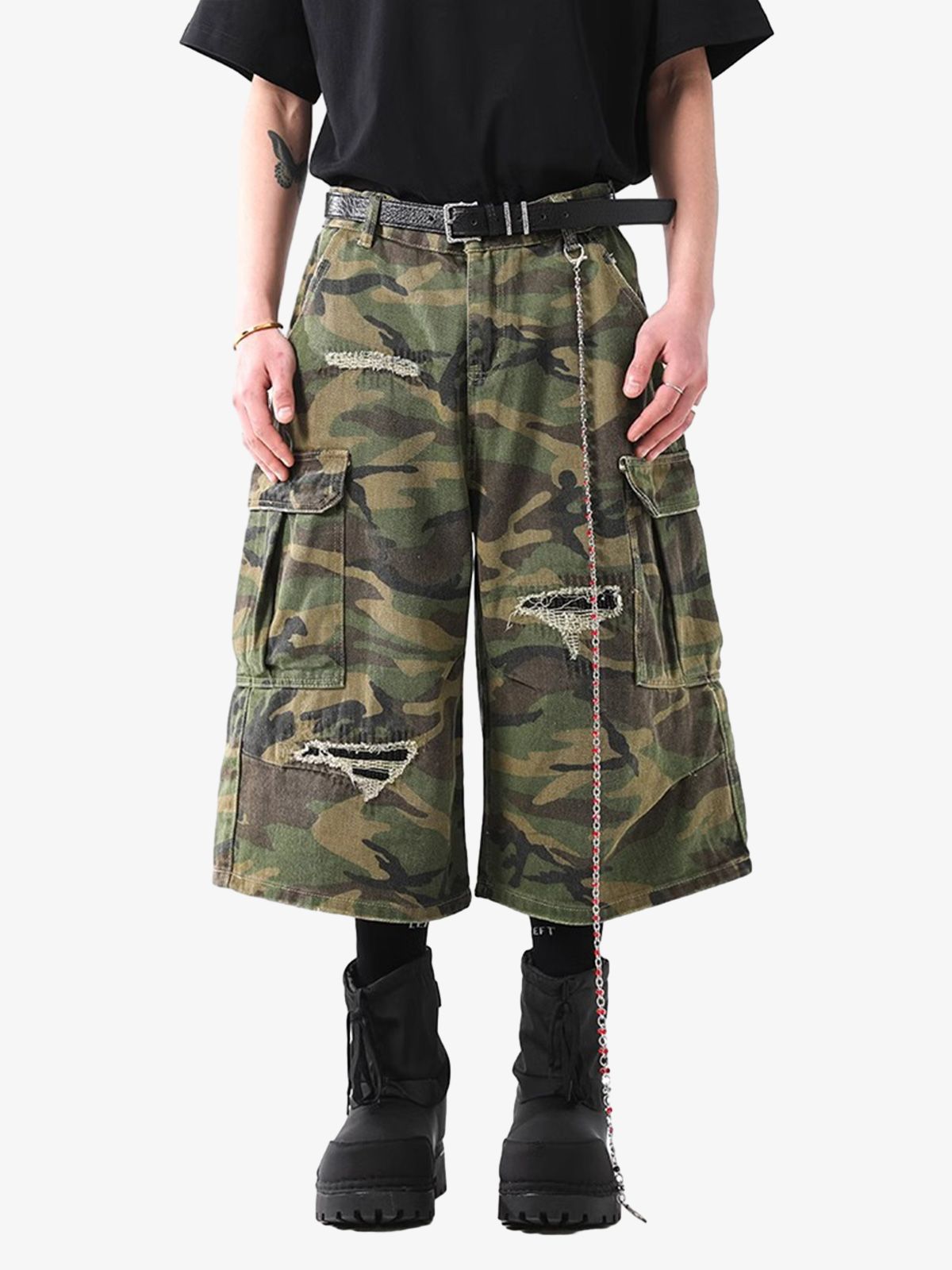 Retro Ripped Camouflage Cropped Jorts
