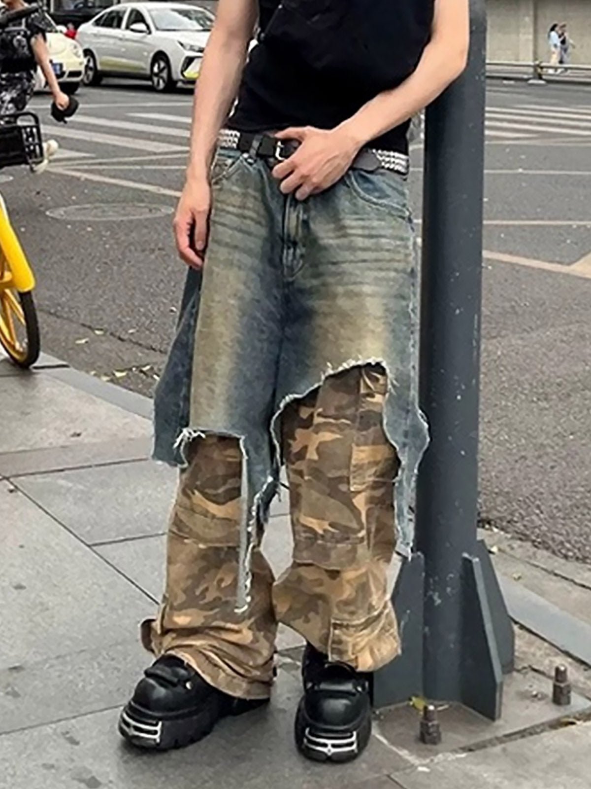 Retro Stitching Faux Two-Piece Camouflage Jeans
