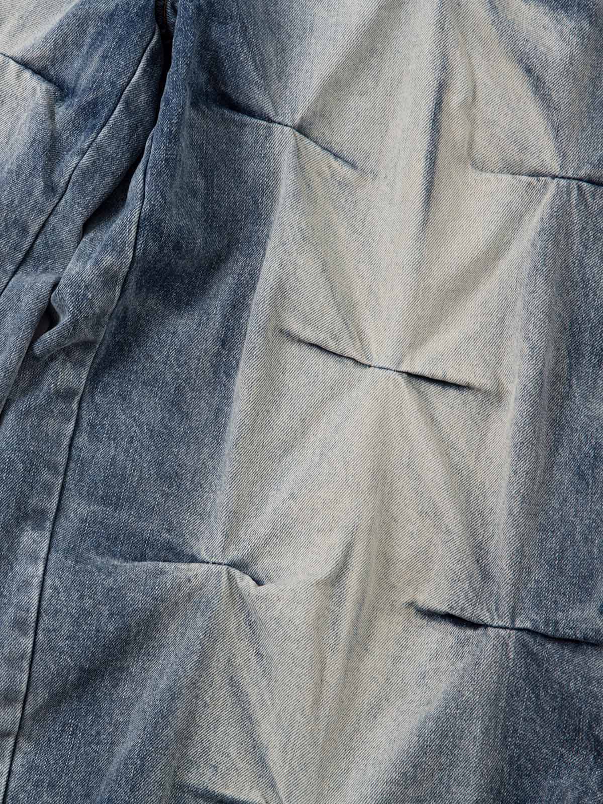 Distressed Washed Pleated Jeans