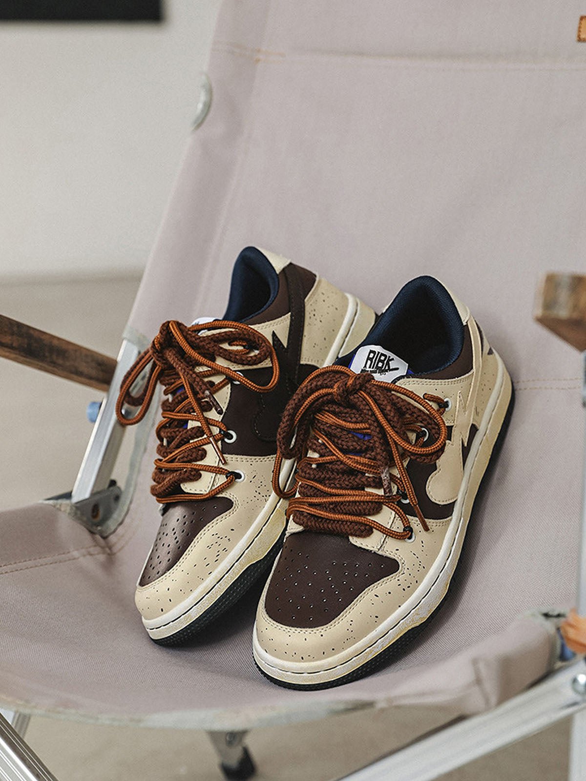 High Street Love Sneakers