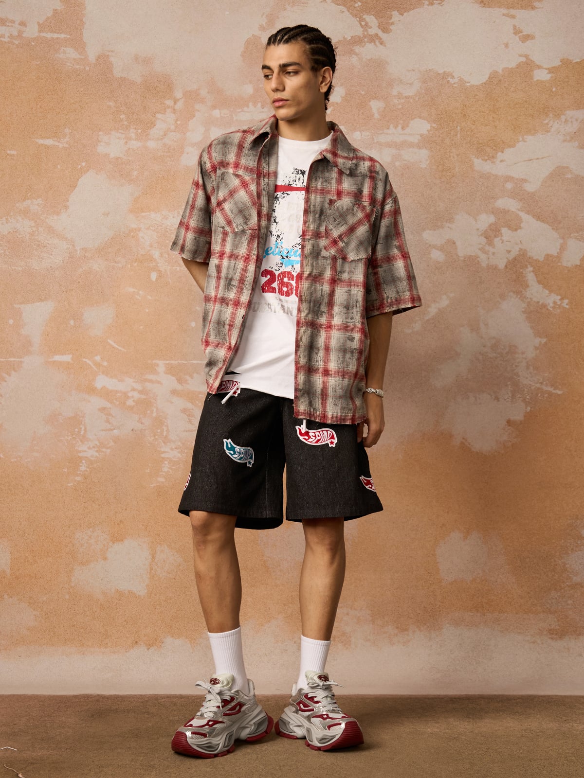Distressed Patch Plaid Short-Sleeve Shirt