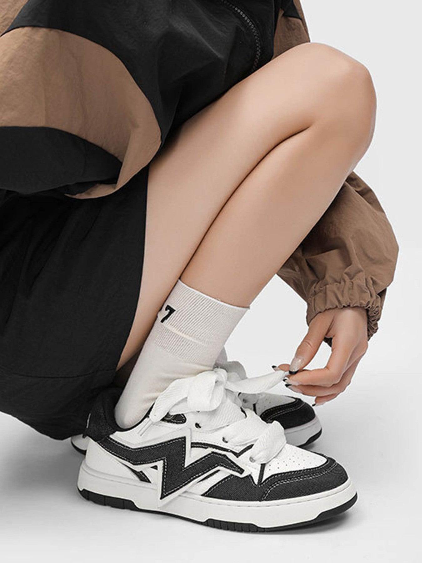 Lightning Collision Color Splicing Board Shoes