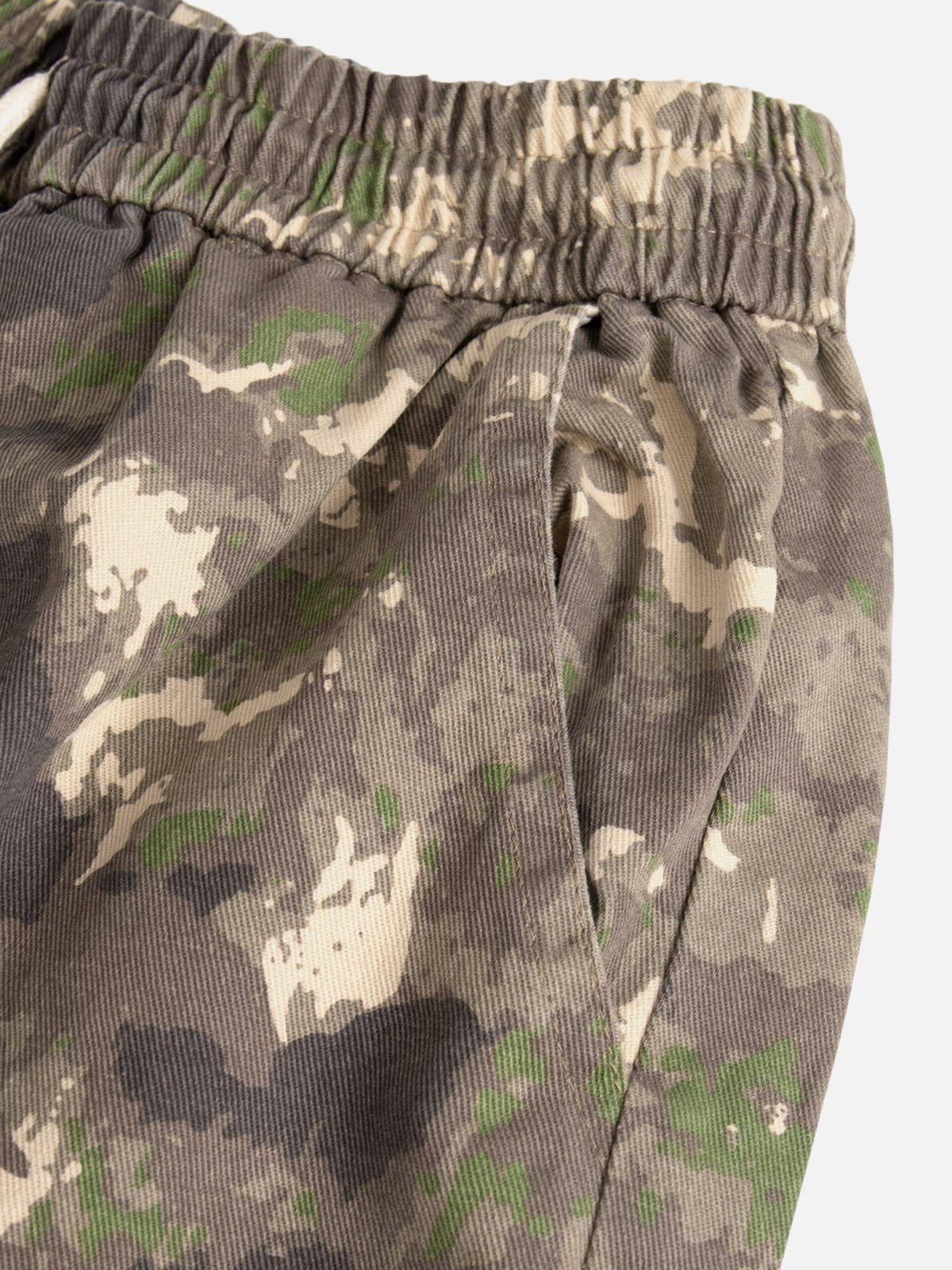 Multi Pocket Camouflage Shorts