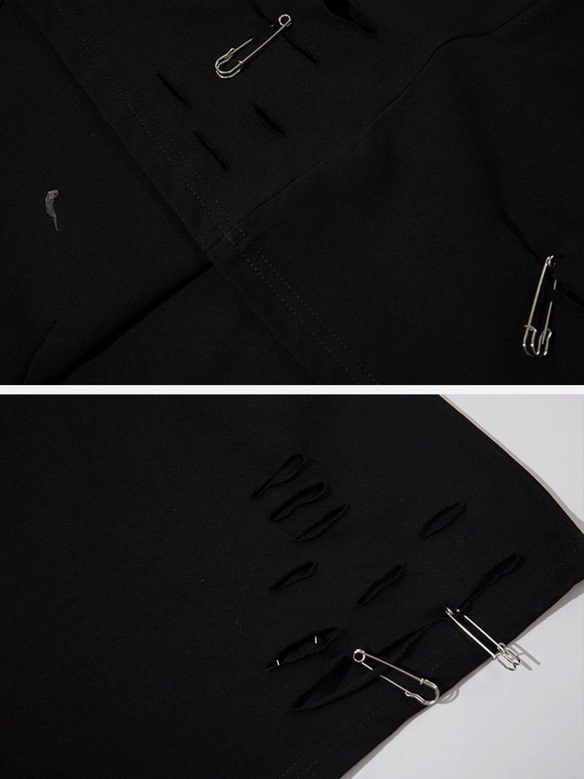 Paper Clip Decoration Tee