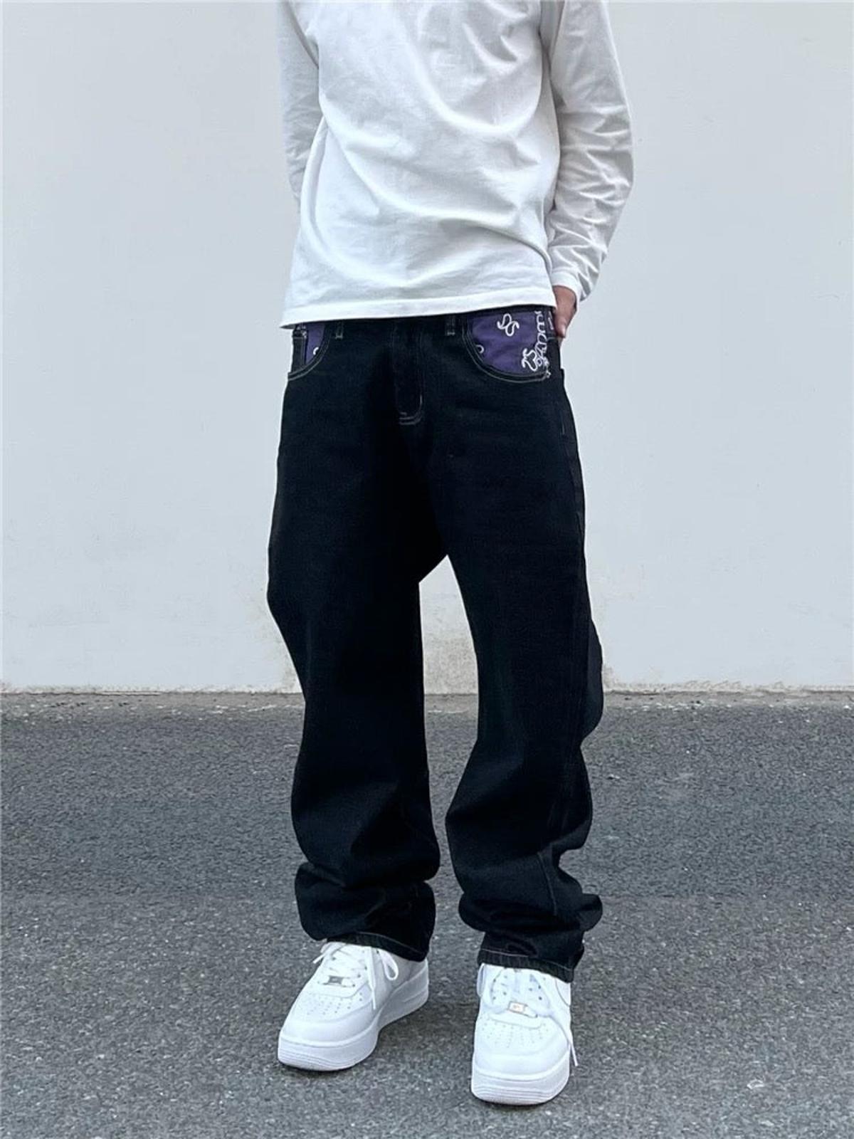 Petal Letter Straight Jeans