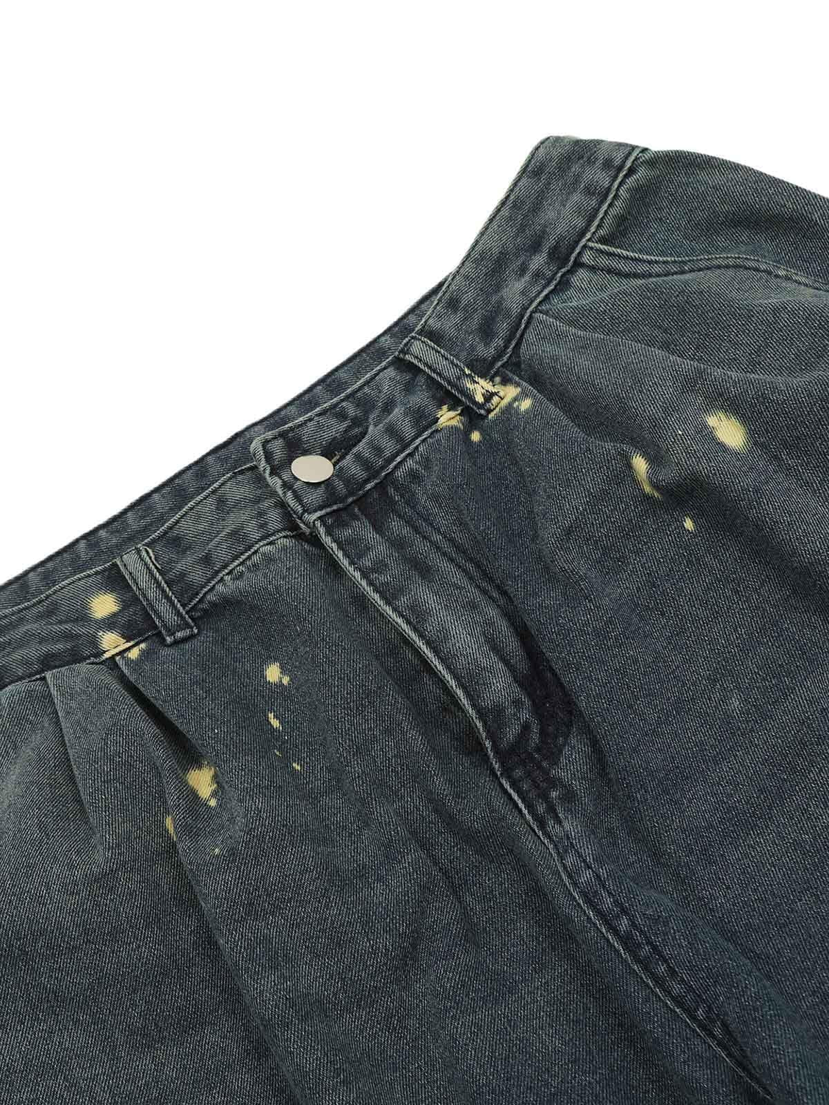 Spray-Painted Reverse Pleated Cargo Jeans