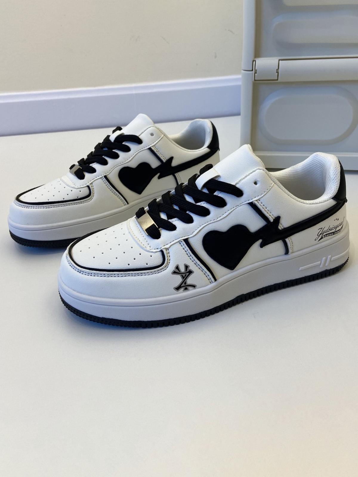 Street Heart Skate Shoes