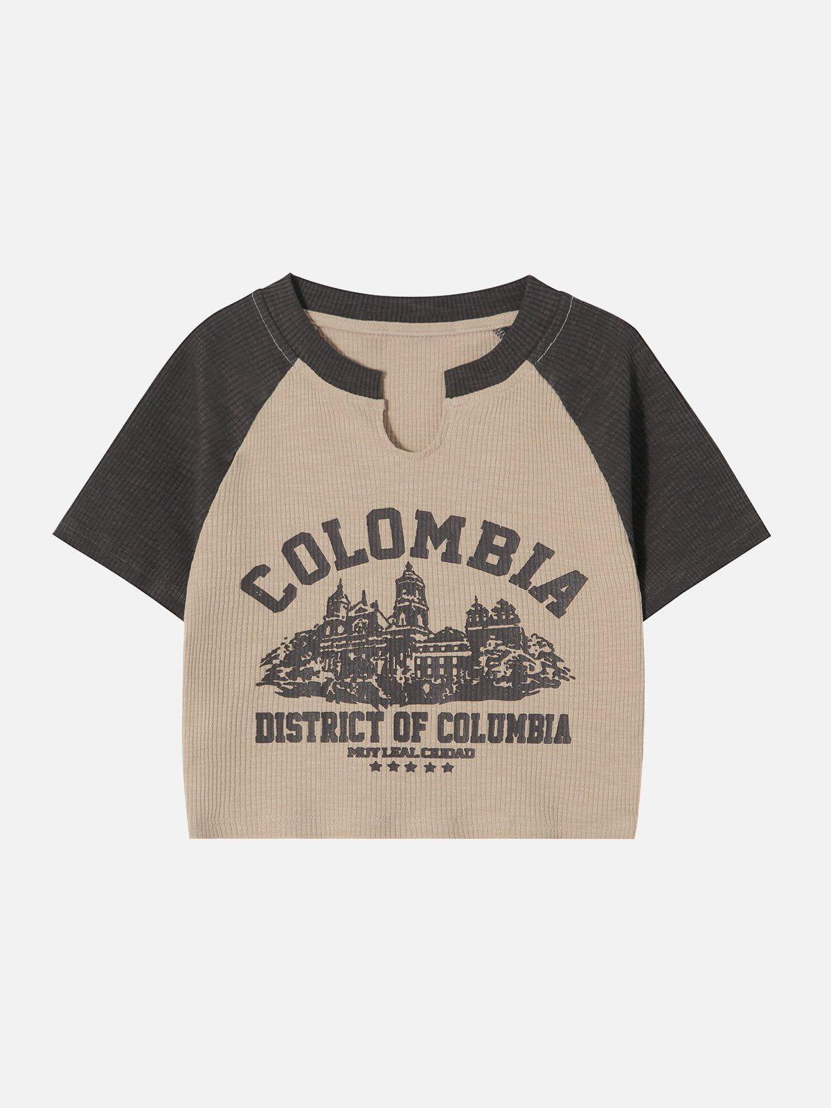 Contrast Castle Print Cropped Tee