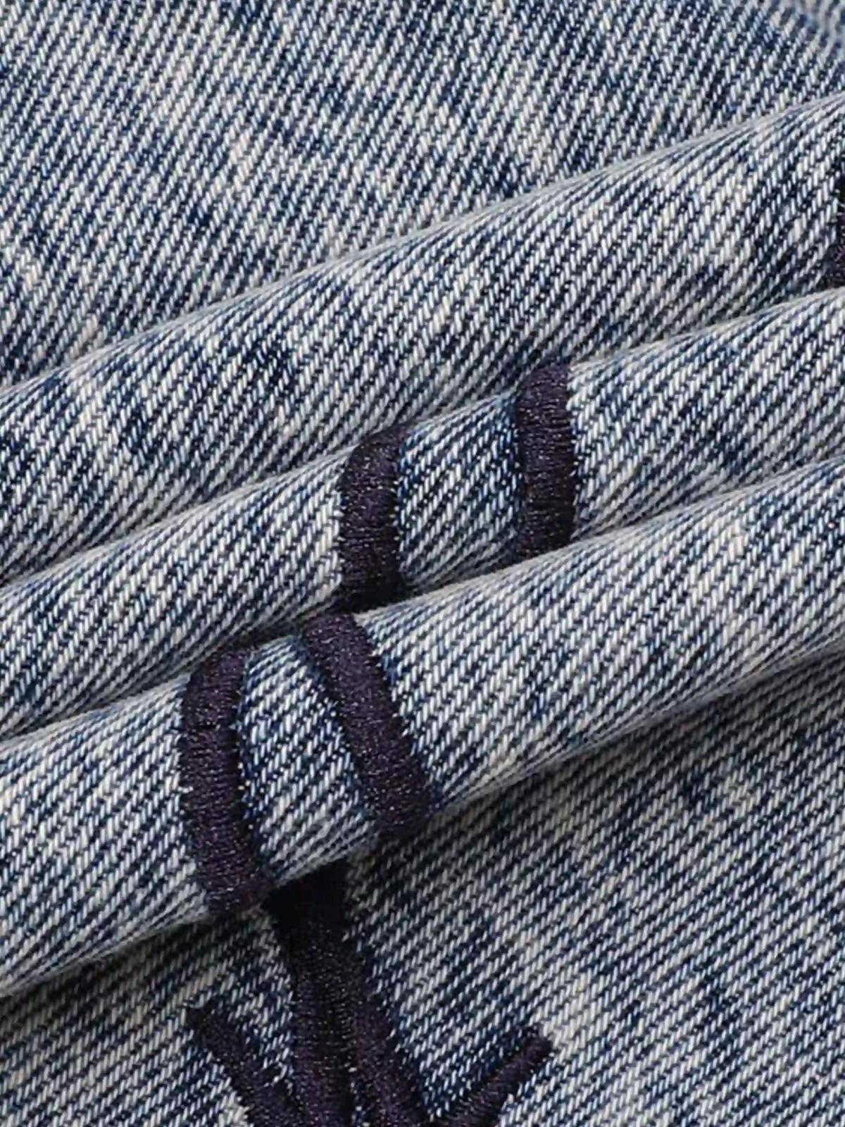 Thorn Chain Embroidered Jeans