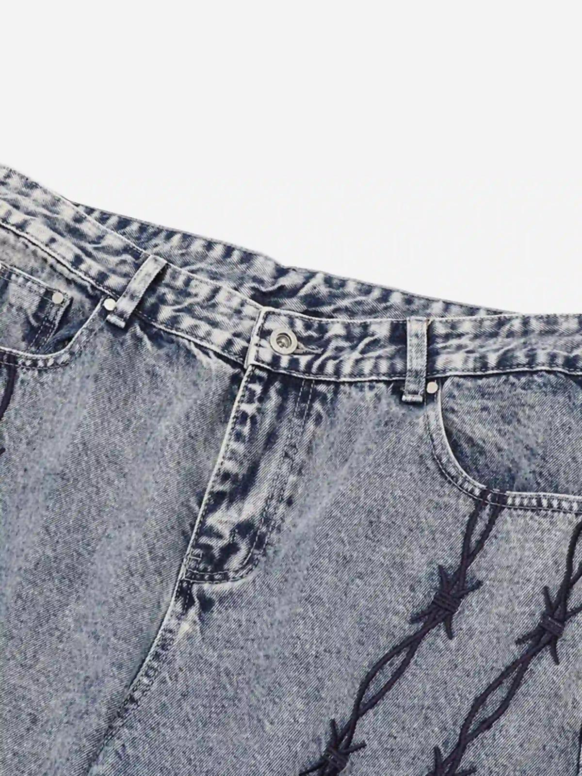 Thorn Chain Embroidered Jeans