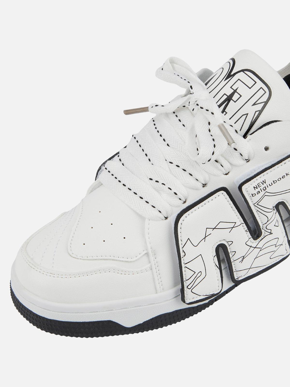 Versatile Lightweight Soft-Soled Board Shoes