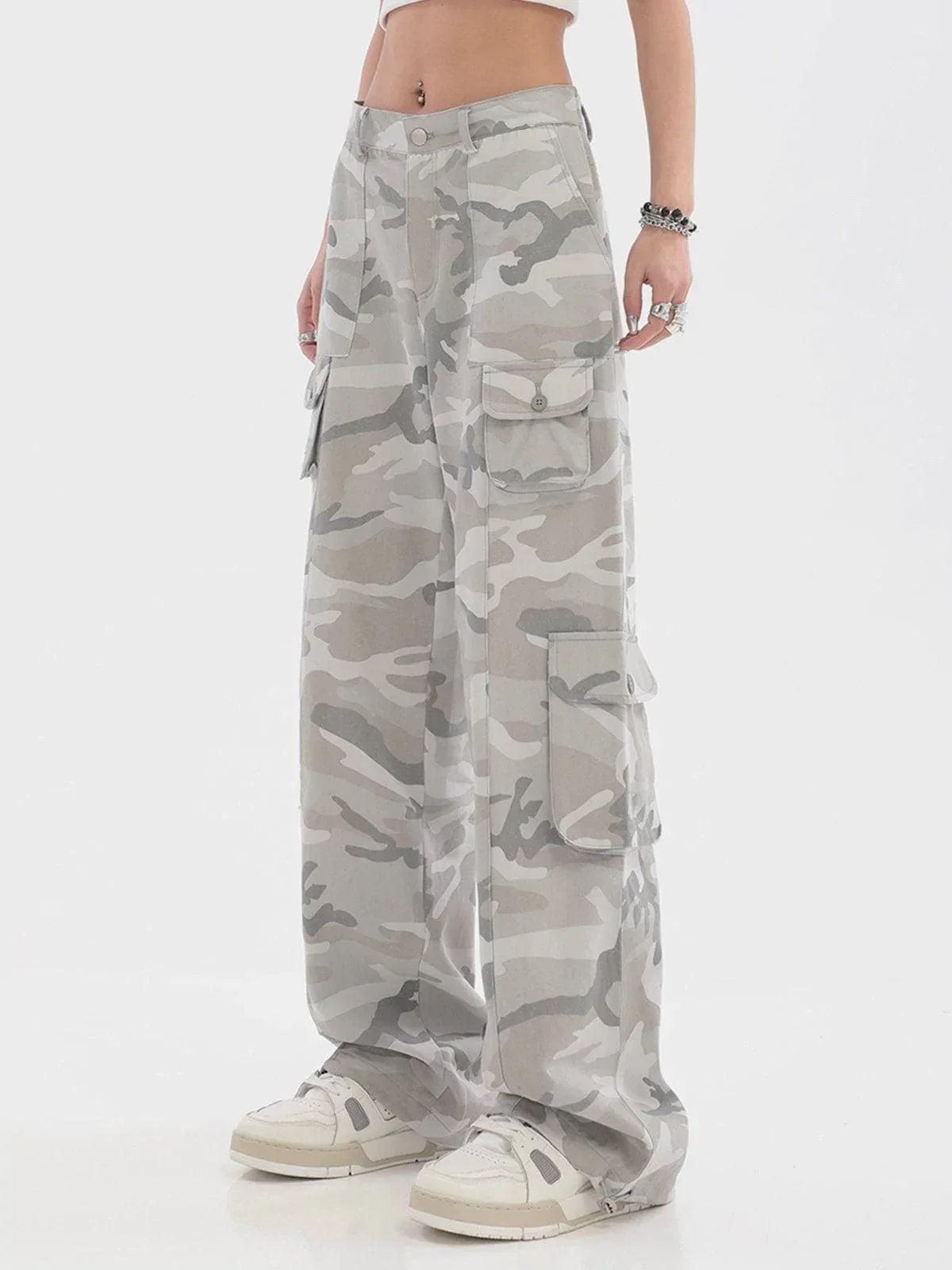 Wide-Leg Straight-Leg Cargo Pants
