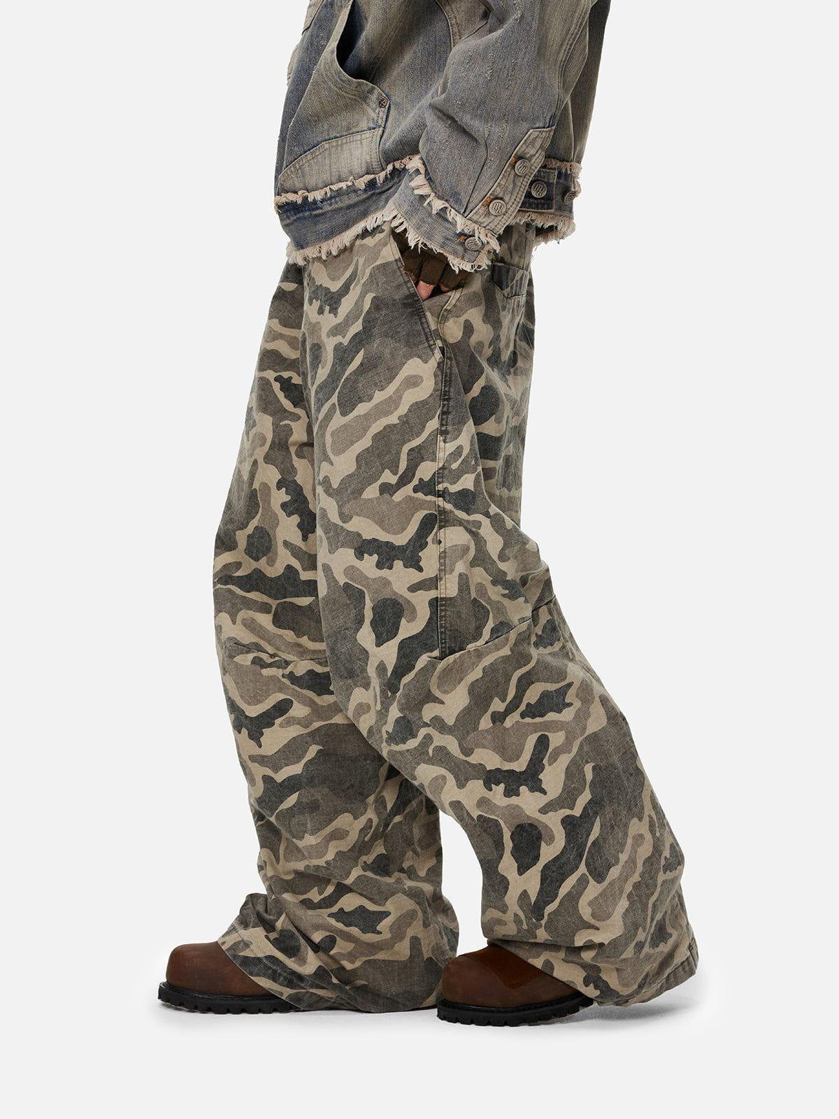 Wrinkle Camouflage Loose Jeans